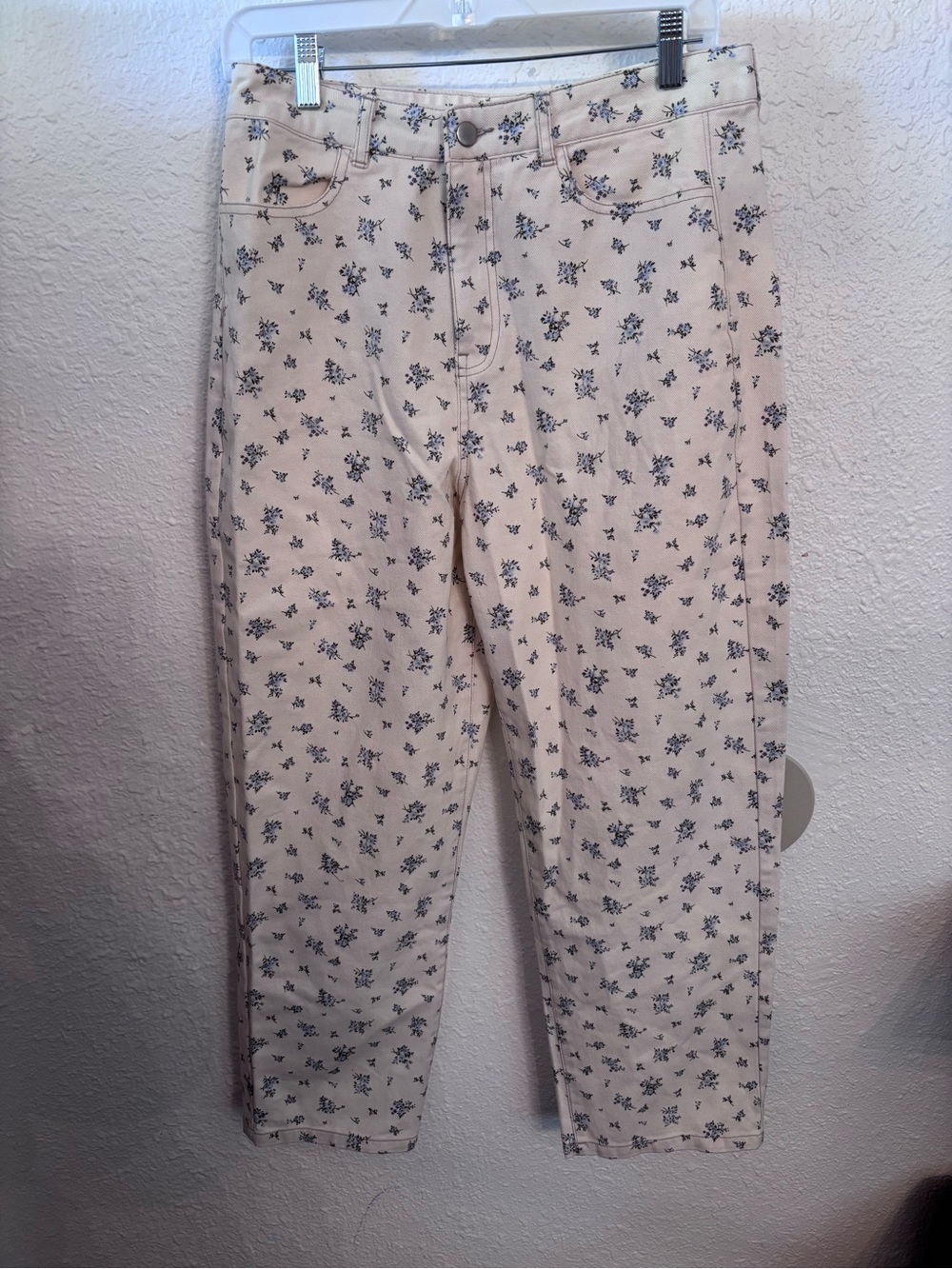NWT J.O.A Ecru Flower Print Wide Leg Pants 30” M Whimsy Garden art to wear